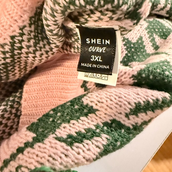 SHEIN Pink and Green V-Neck Houndstooth Sweater - Picture 3 of 3